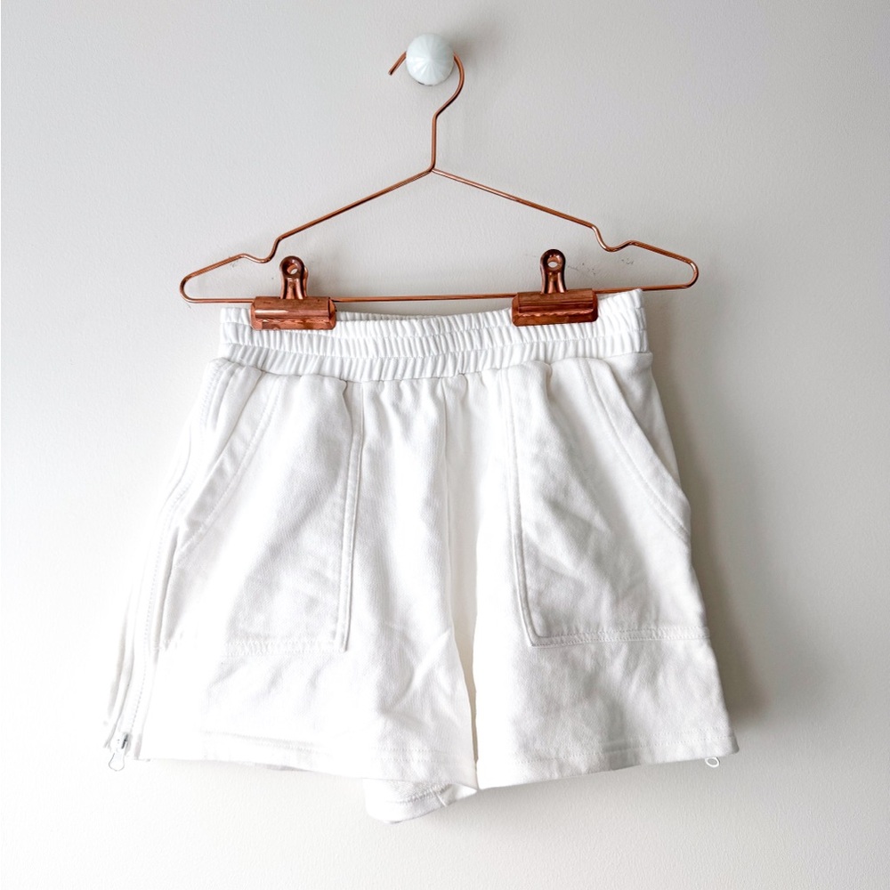 Permoon White Cargo Shorts High-Waisted Side Zip